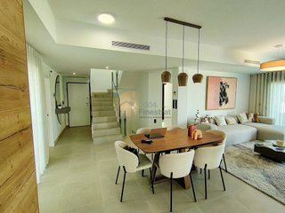 Chalet en venta en Cala de Finestrat en Finestrat