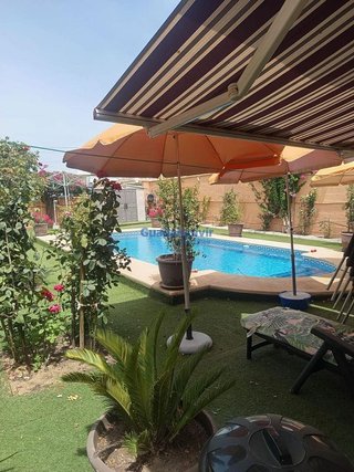 Chalet en venta en Montequinto en Dos Hermanas
