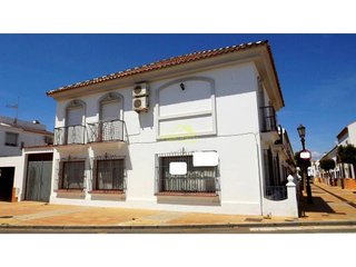 Casa adosada en venta en Lepe ciudad en Lepe