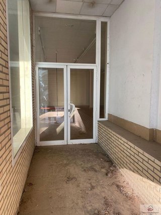 Local comercial en alquiler en Miralbueno en Zaragoza