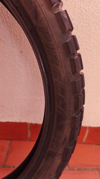 Neumático Pirelli Scorpion STR 90/90/21