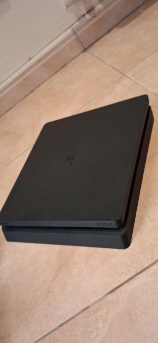 (NO arranca) PS4 Slim 1TB + 2 mandos