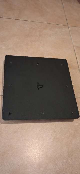 (NO arranca) PS4 Slim 1TB + 2 mandos