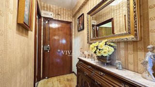 Piso en venta en Media Legua en Madrid