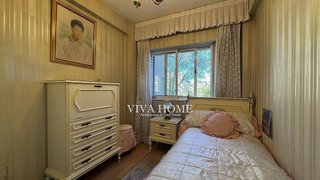 Piso en venta en Media Legua en Madrid