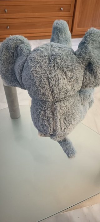Peluche elefante gris con cojín, muy suave