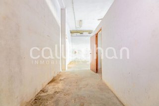Local comercial en venta en Safranar en Valencia
