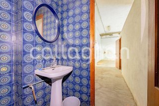 Local comercial en venta en Safranar en Valencia