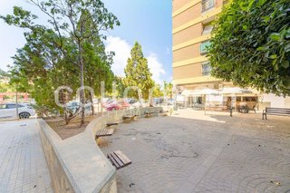 Local comercial en venta en Safranar en Valencia