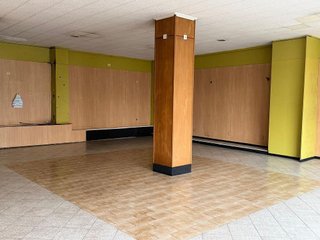 Local comercial en venta en Boiro