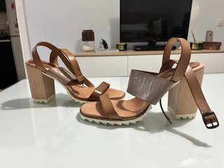 Sandalias de piel Talla 40/41