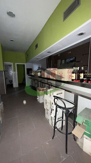 Local comercial en venta en Zarzaquemada en Leganés