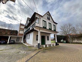 Chalet en venta en Cacabelos