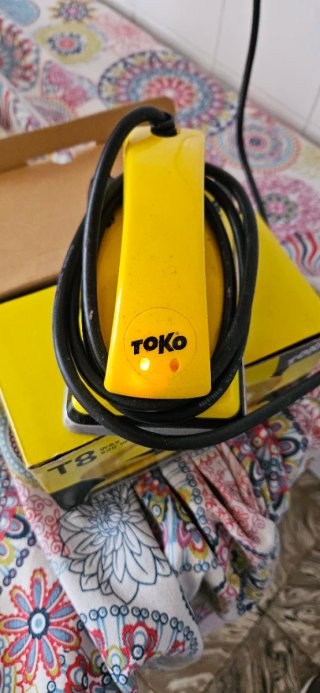 Plancha de cera TOKO T8 800W