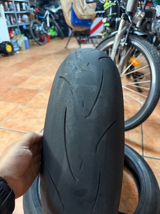 Neumaticos supermotard ContiAttack Husqvarna 701