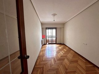 Piso en venta en Centro en Ourense