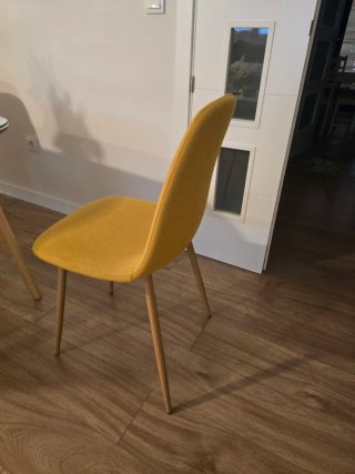 Juego de 4 sillas de comedor color mostaza