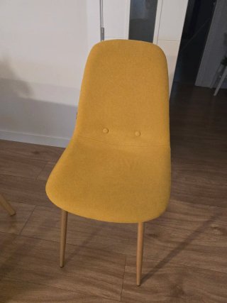 Juego de 4 sillas de comedor color mostaza