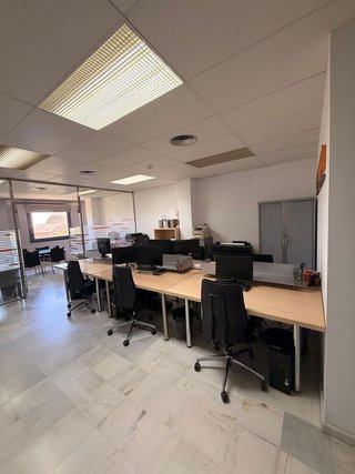 Oficina en venta en Parque Alcosa - Jardines del Edén en Sevilla