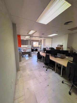 Oficina en venta en Parque Alcosa - Jardines del Edén en Sevilla