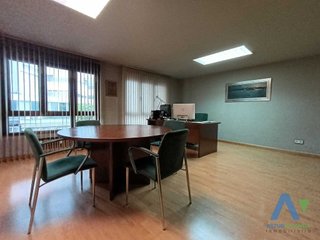 Oficina en venta en Milán - Pumarín - Teatinos en Oviedo