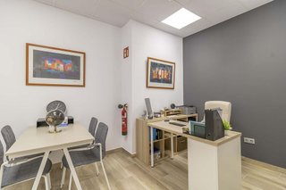 Local comercial en venta en Nervión en Sevilla