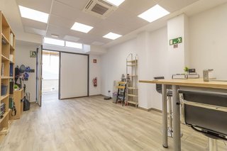 Local comercial en venta en Nervión en Sevilla