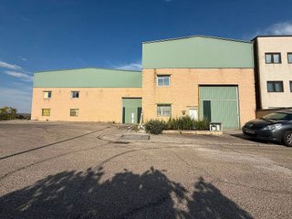 Nave industrial en venta en Camarma de Esteruelas