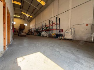 Nave industrial en venta en Camarma de Esteruelas