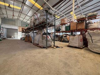 Nave industrial en venta en Camarma de Esteruelas