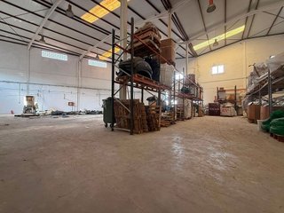 Nave industrial en venta en Camarma de Esteruelas