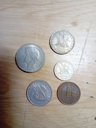 Lote de 5 monedas portuguesas