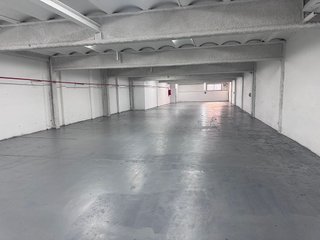 Nave industrial en alquiler en Les Planes en Sant Joan Despí