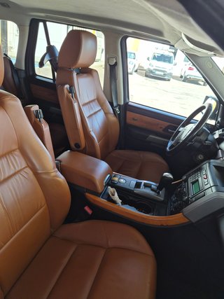 Land Rover-Range Rover Sport