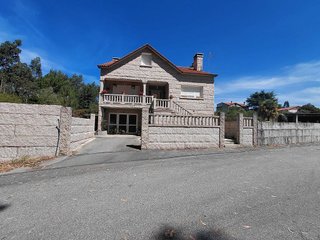 Chalet en venta en Ribadumia