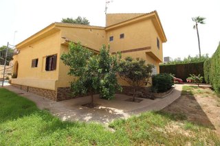 Chalet en venta en Los Balcones - Los Altos del Edén en Torrevieja