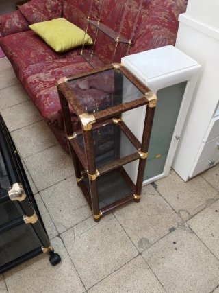 Estantería de cristal