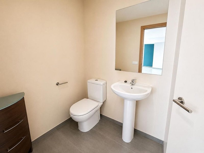 2-bedroom commercial premises for rent in Sant Julià de Lòria · 10 of 30
