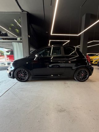 Abarth 695 2022