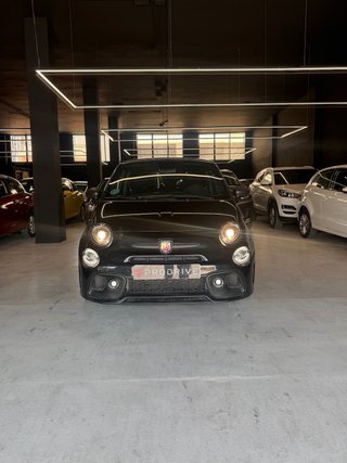Abarth 695 2022