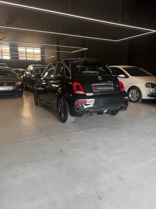 Abarth 695 2022