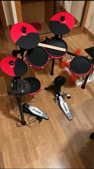 Batería Electrónica Alesis
