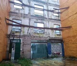 Terreno en venta en Zona de Plaza de Barcelos en Pontevedra