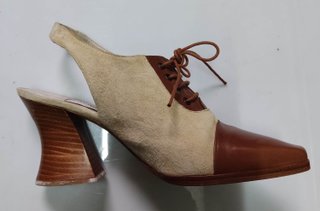 Zapatos Pura López piel destalonados beige/marrón