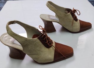 Zapatos Pura López piel destalonados beige/marrón