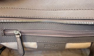 Bolso Michael Kors Beige y Gris