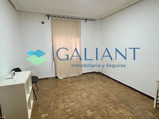 Edificio en venta en San Andrés en Madrid
