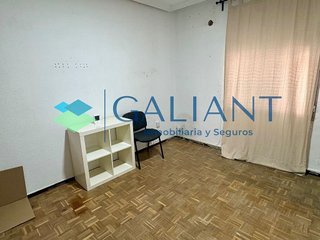 Edificio en venta en San Andrés en Madrid