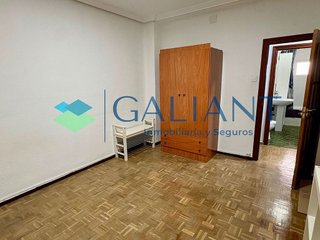 Edificio en venta en San Andrés en Madrid