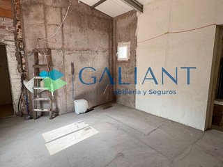 Edificio en venta en San Andrés en Madrid